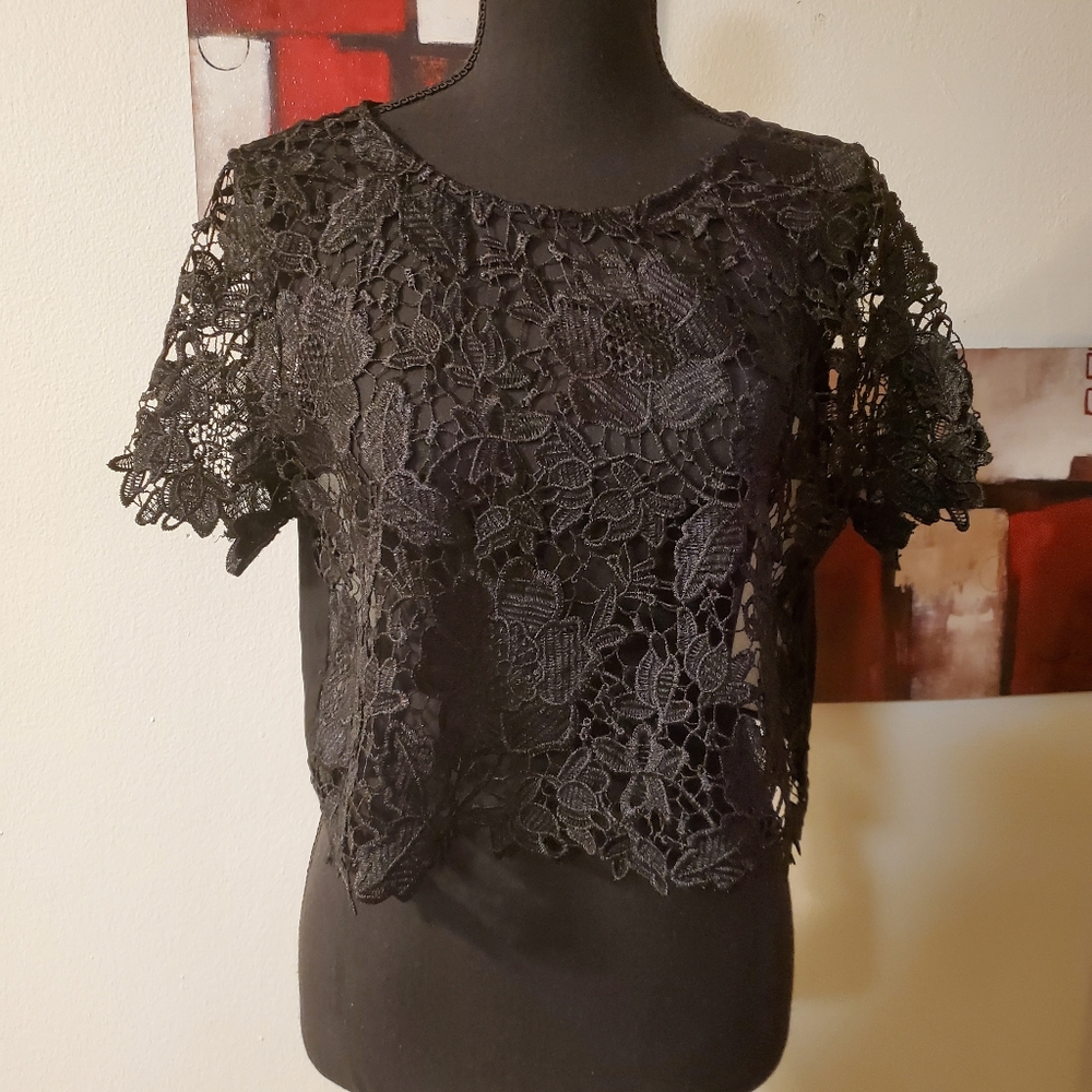 Tic:Toc Black lacey crop top